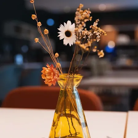 伊苏瓦尔帕利原生酒店 酒店